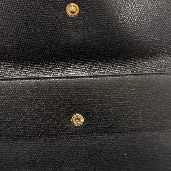 Chanel vintage CC Black Button Bifold Wallet Authentic. Come with authenticity - Picture 11 of 14